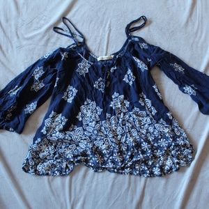 Medium Off The Shoulder Long Flare Sleeved Blouse